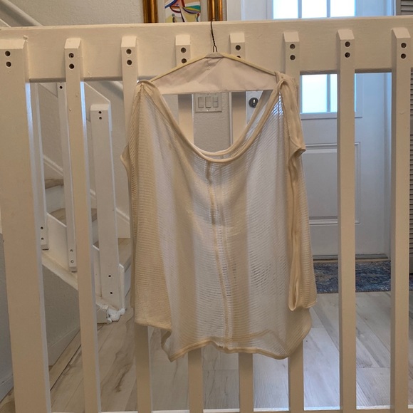 Cream crochet top has some make up stains medium worn once - Picture 1 of 3